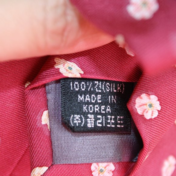 Vintage Pierre Cardin SILK Necktie Rosy Pink  Red Classic Small floral Print - Picture 4 of 4
